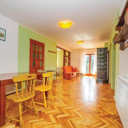 7 Bedroom Pet Friendly Home In Crni Kal Crni Kal  Экстерьер фото