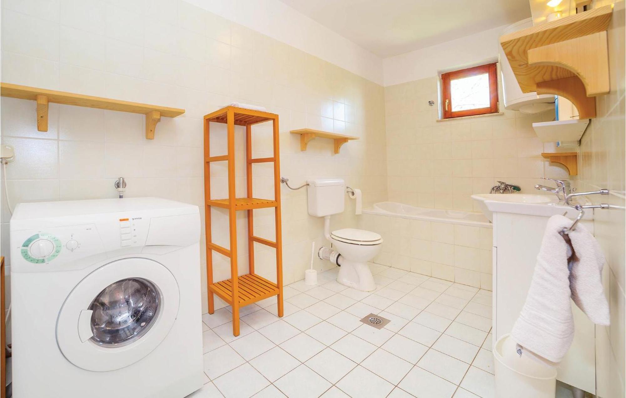 7 Bedroom Pet Friendly Home In Crni Kal Crni Kal  Экстерьер фото