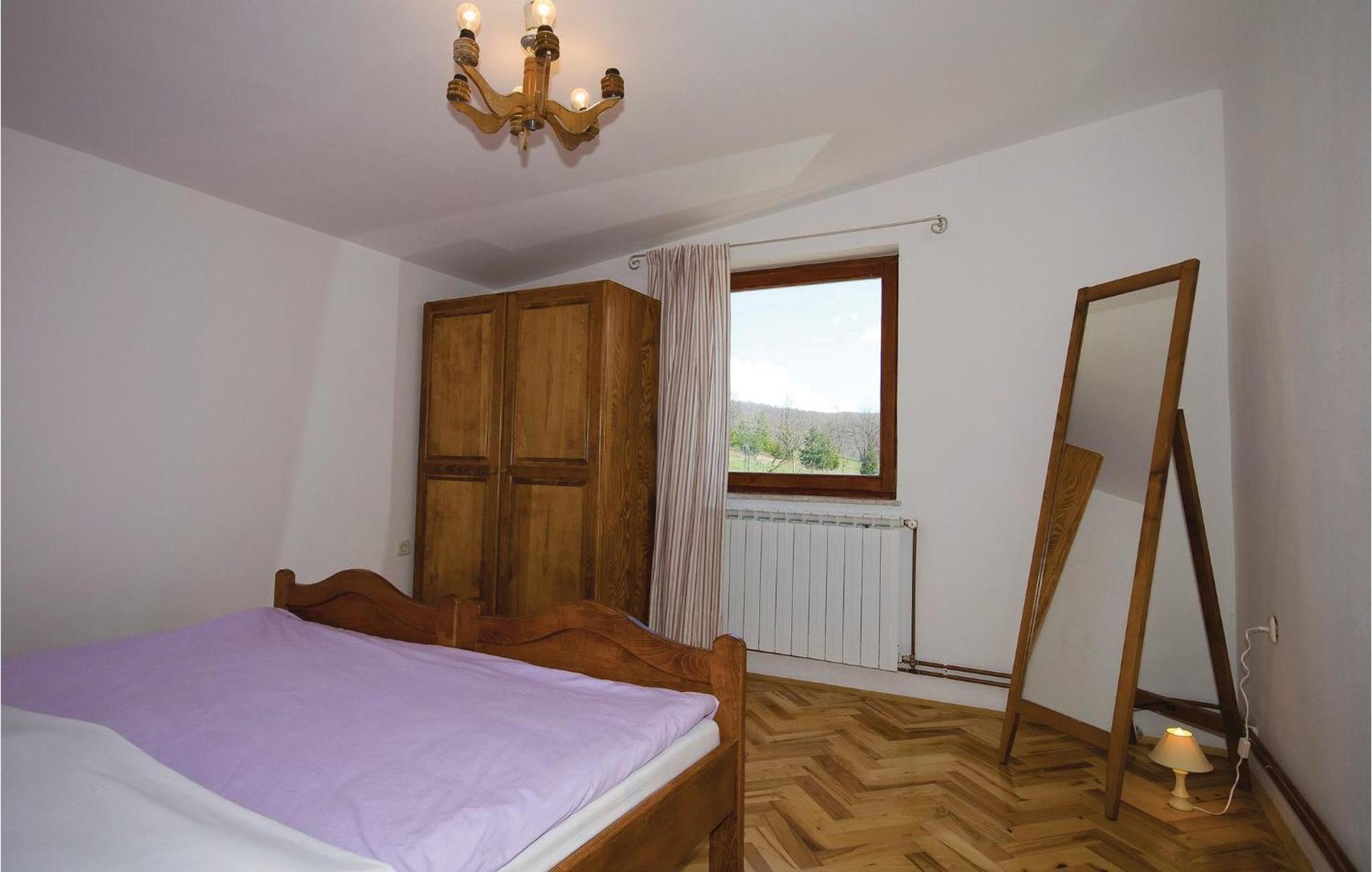 7 Bedroom Pet Friendly Home In Crni Kal Crni Kal  Экстерьер фото