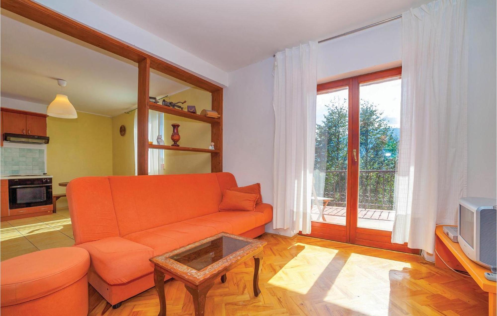 7 Bedroom Pet Friendly Home In Crni Kal Crni Kal  Экстерьер фото